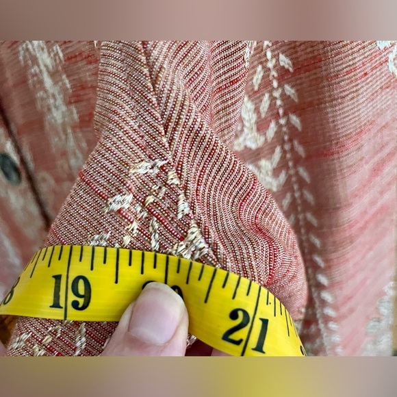 Isabella Bird Size Medium Muted Earthtone Red and Gold Abalone Button Up Jacket - Picture 12 of 12